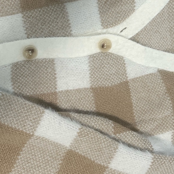 Oversizedd Tan Cardigan - Picture 3 of 3